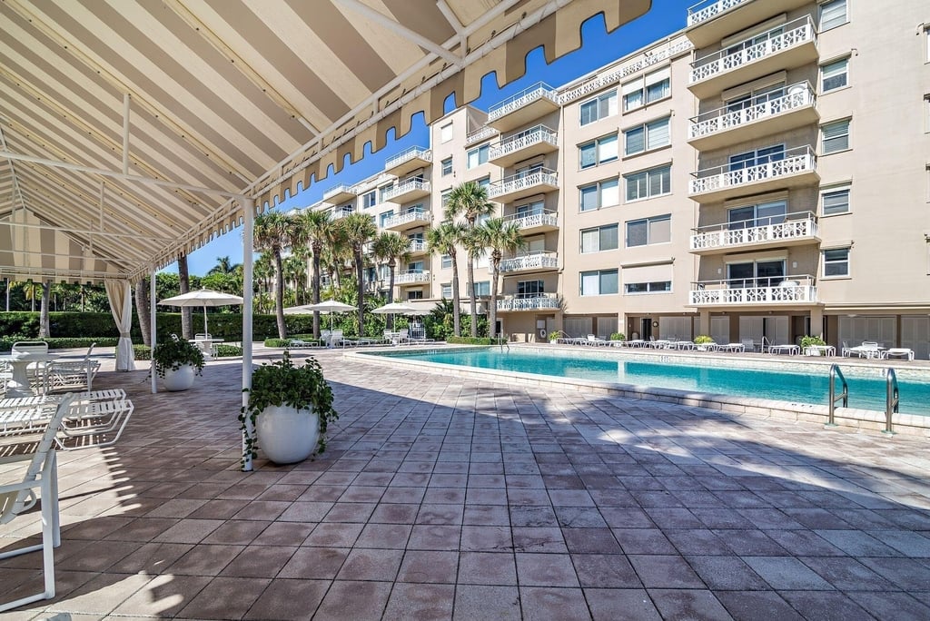 170 N Ocean Boulevard - Photo 31