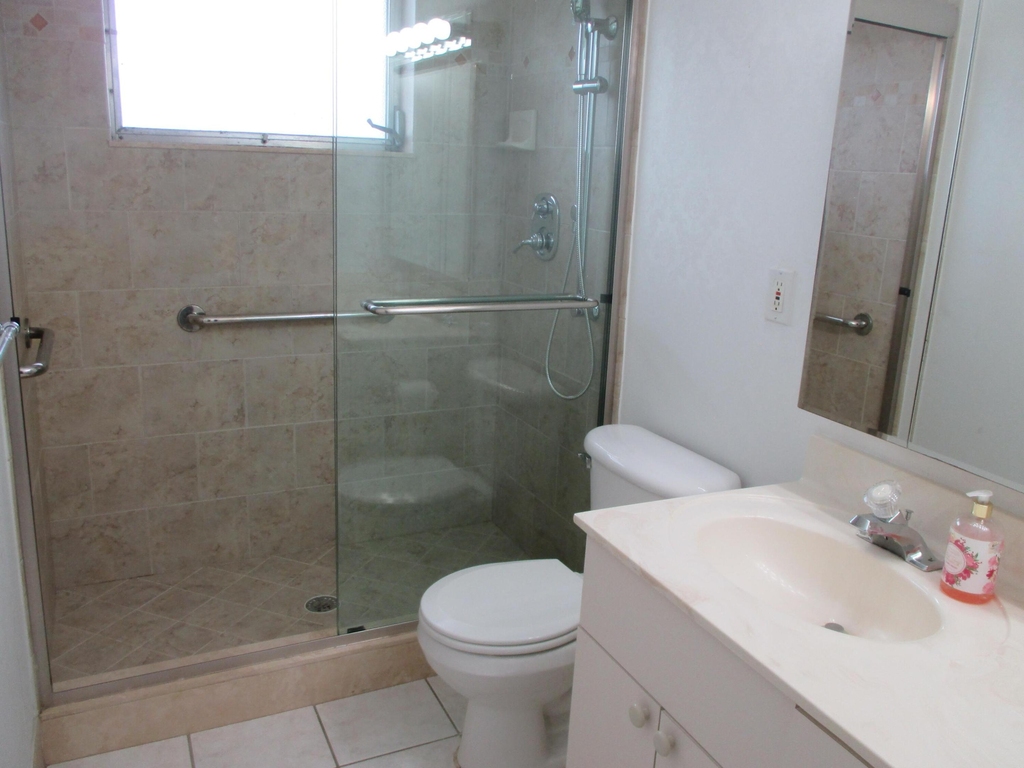 2951 Ashley Drive W - Photo 8