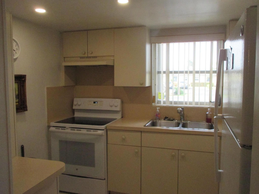 2951 Ashley Drive W - Photo 1