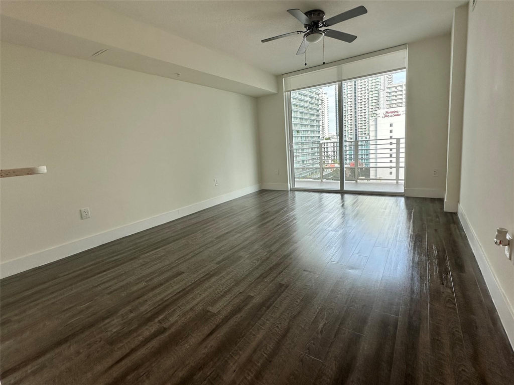 110 Sw 12th Street - Photo 3