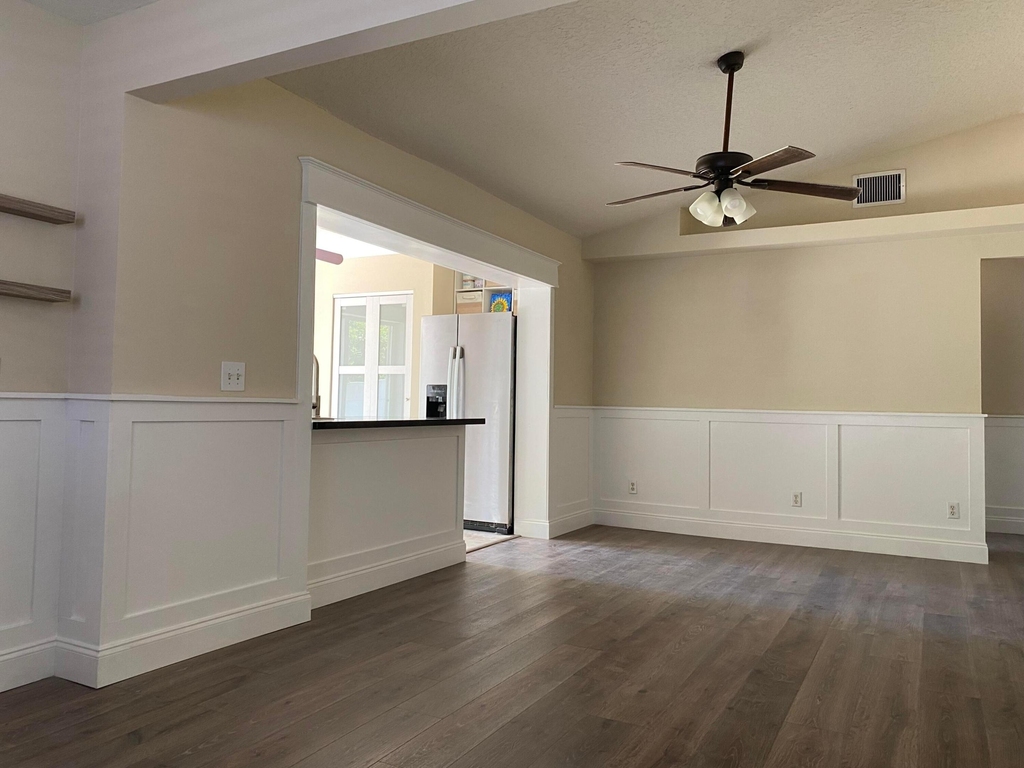 1057 Sw Spruce Street - Photo 4