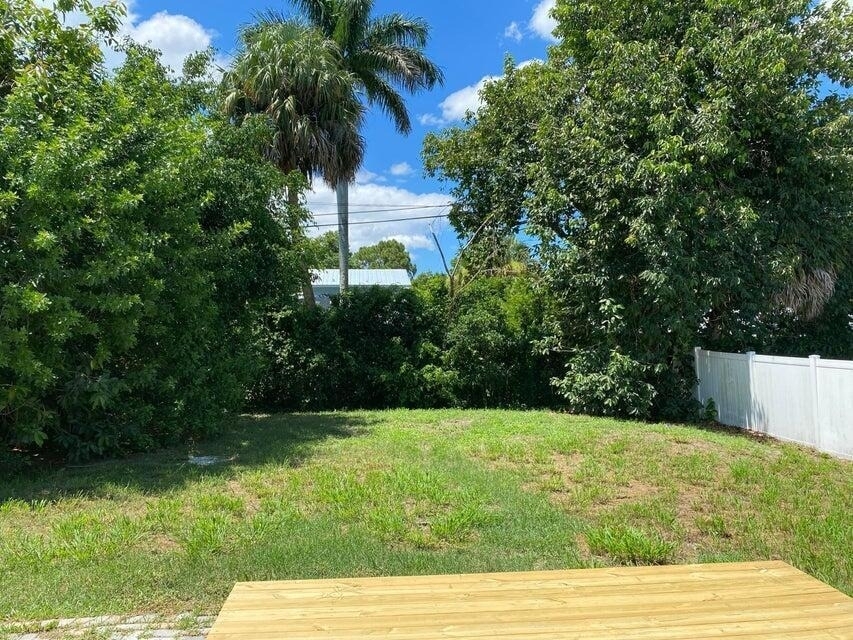 1057 Sw Spruce Street - Photo 11