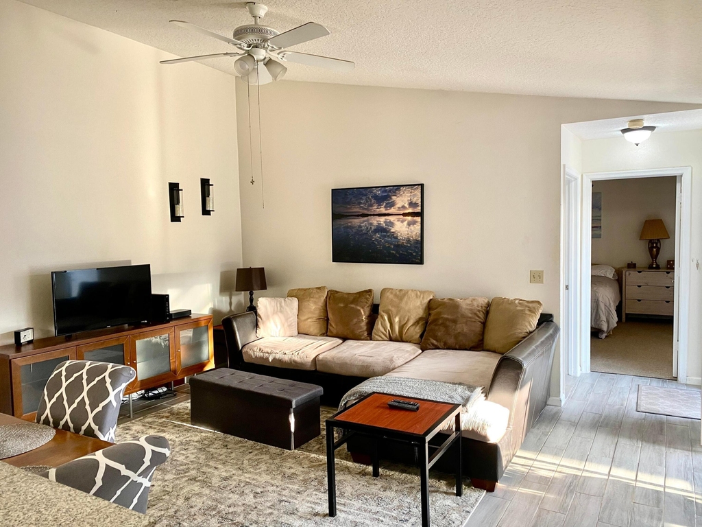 1289 Periwinkle Place - Photo 6