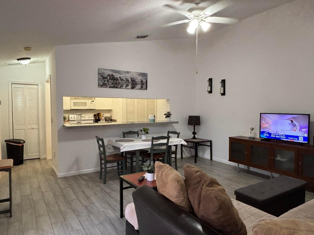 1289 Periwinkle Place - Photo 8