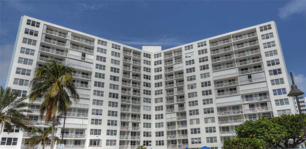 201 N Ocean Boulevard - Photo 20