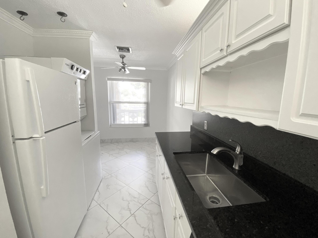 2480 Juniper Drive - Photo 9