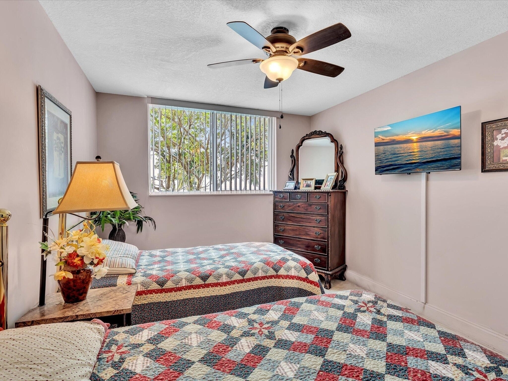 1421 S Ocean Boulevard - Photo 18