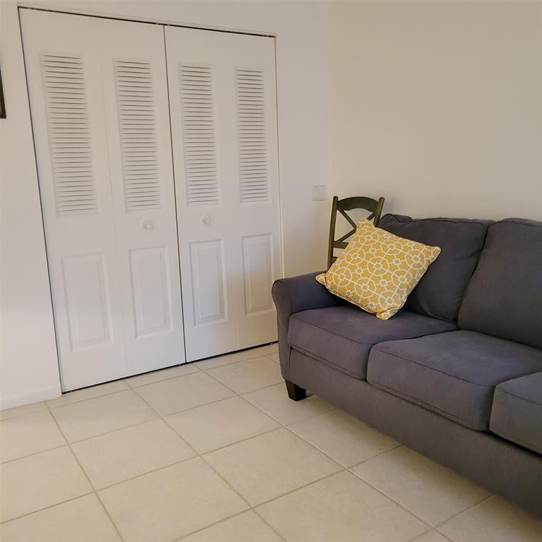 351 Markham P - Photo 12
