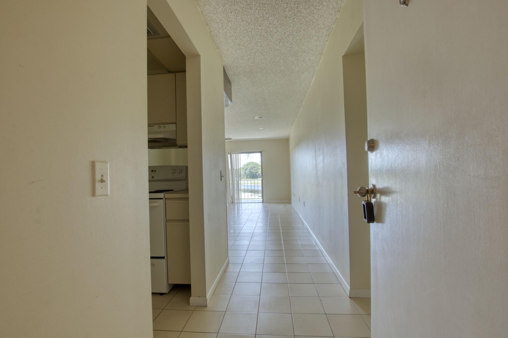 4657 Fountains Drive S - Photo 2