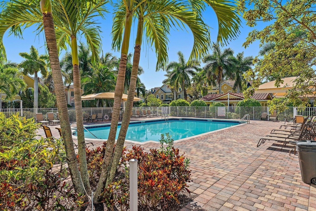 150 Lismore Lane - Photo 2
