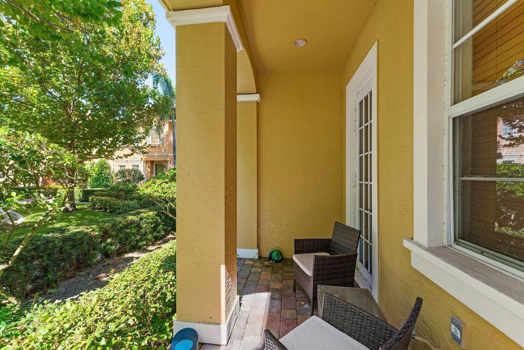 150 Lismore Lane - Photo 10