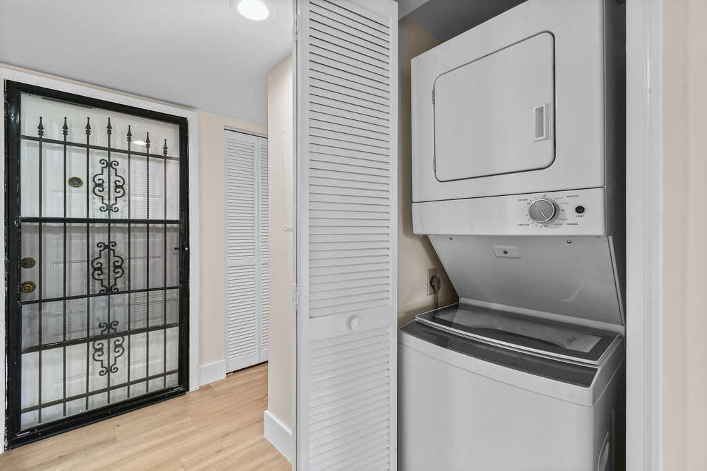 2233 Nw 22nd Avenue - Photo 39