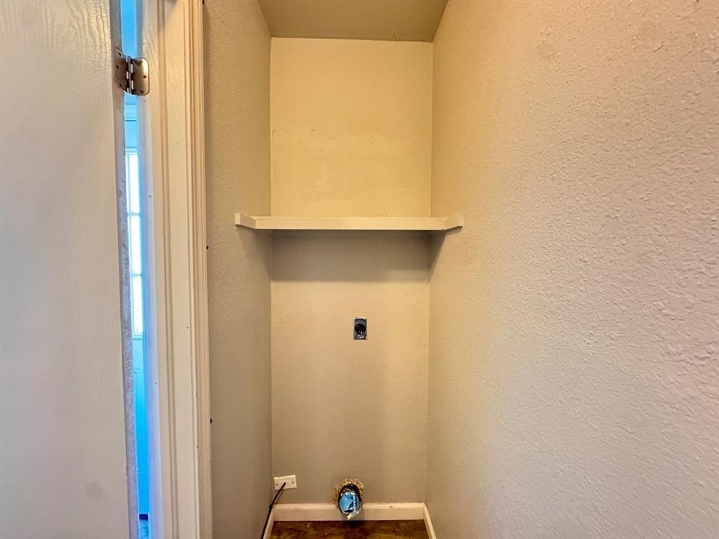 11402 N Lincoln Boulevard - Photo 11