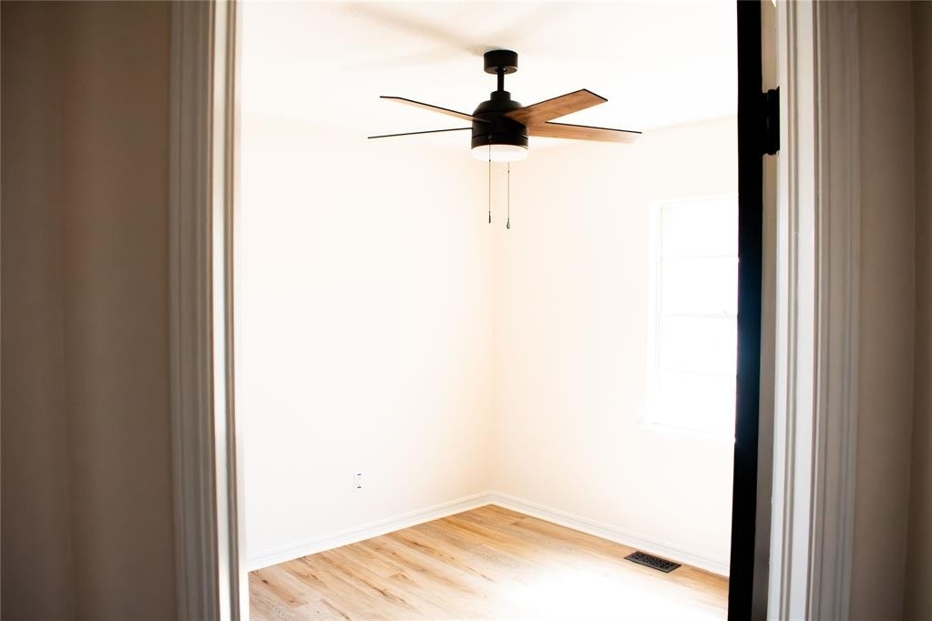 10601 Tumilty Terrace - Photo 15