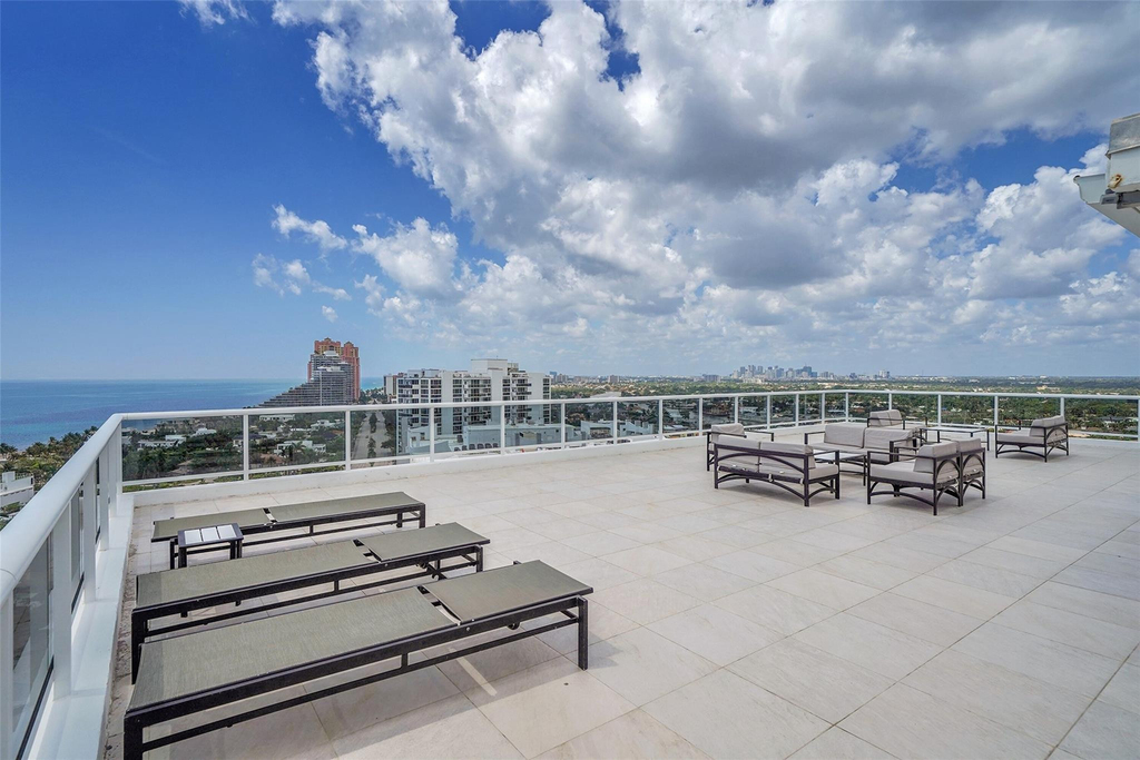 2841 N Ocean Boulevard - Photo 34