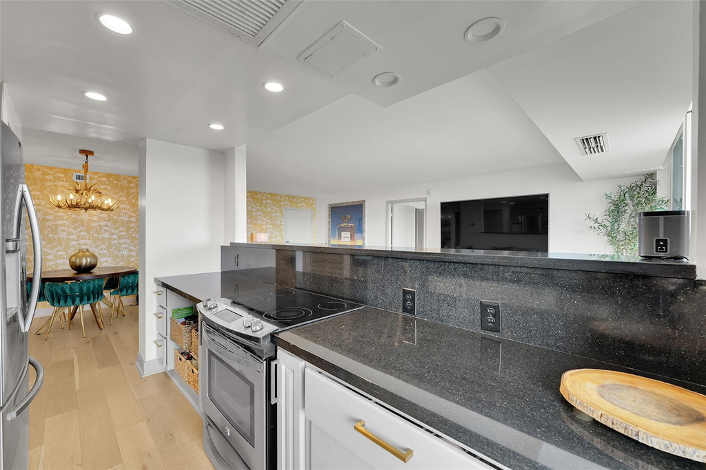 2841 N Ocean Boulevard - Photo 12
