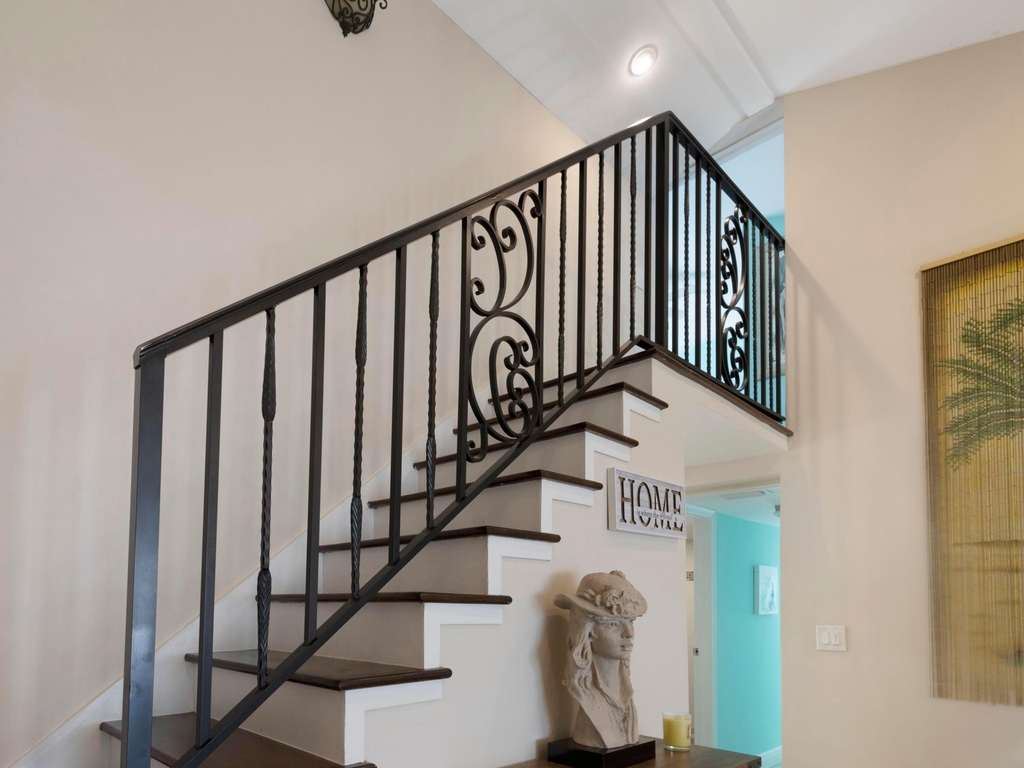 832 Green Street - Photo 5