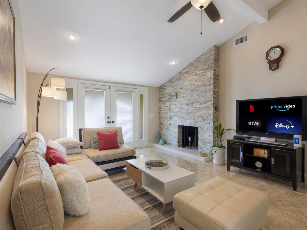 832 Green Street - Photo 4