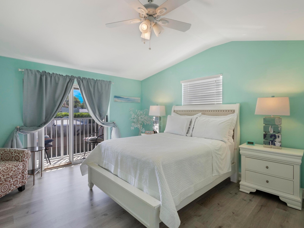 832 Green Street - Photo 18