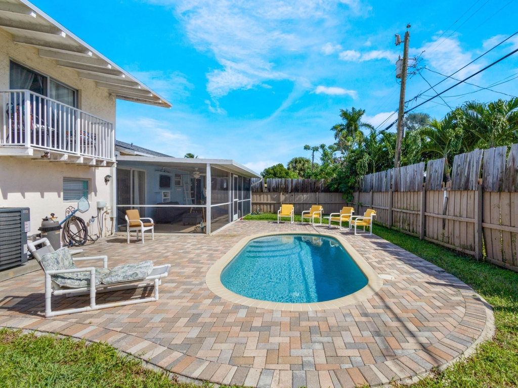 832 Green Street - Photo 22