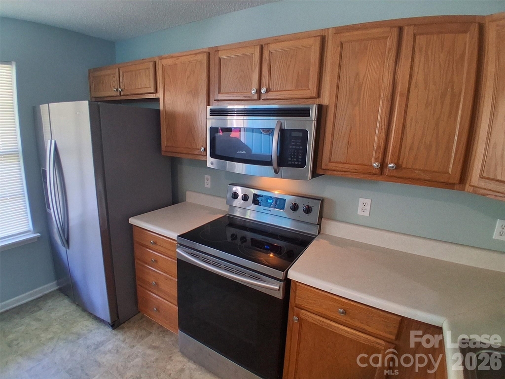 1786 Forest Side Lane - Photo 2