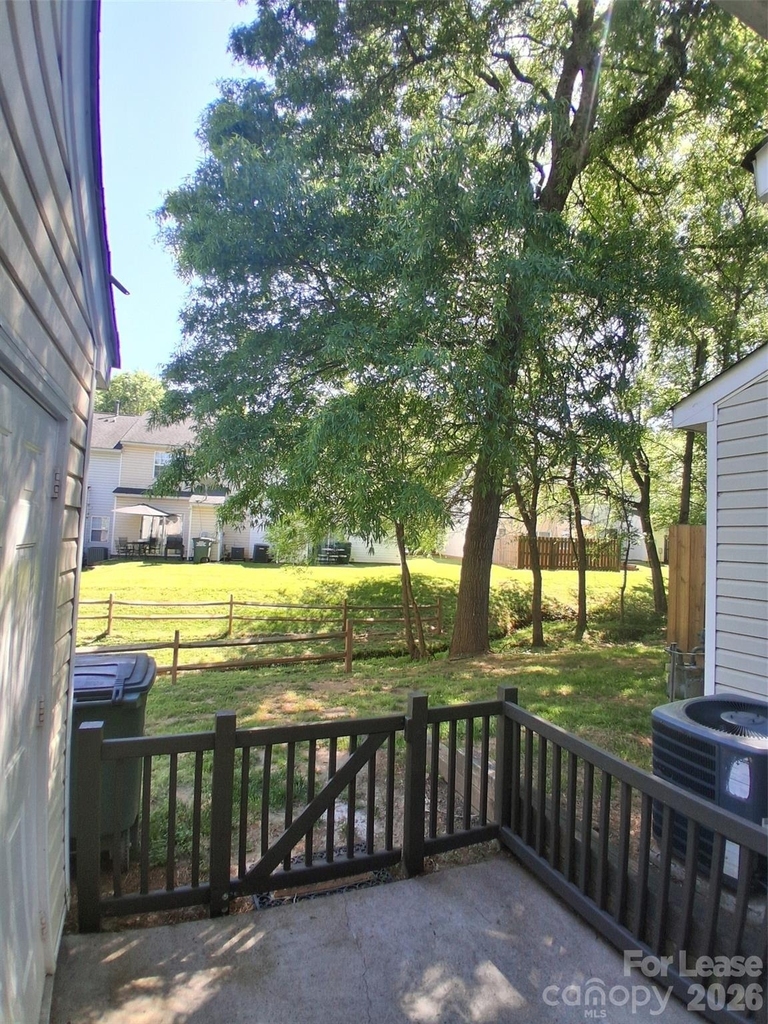 1786 Forest Side Lane - Photo 8