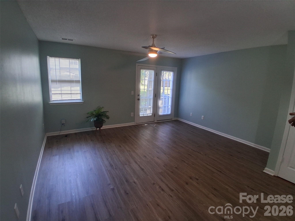 1786 Forest Side Lane - Photo 5