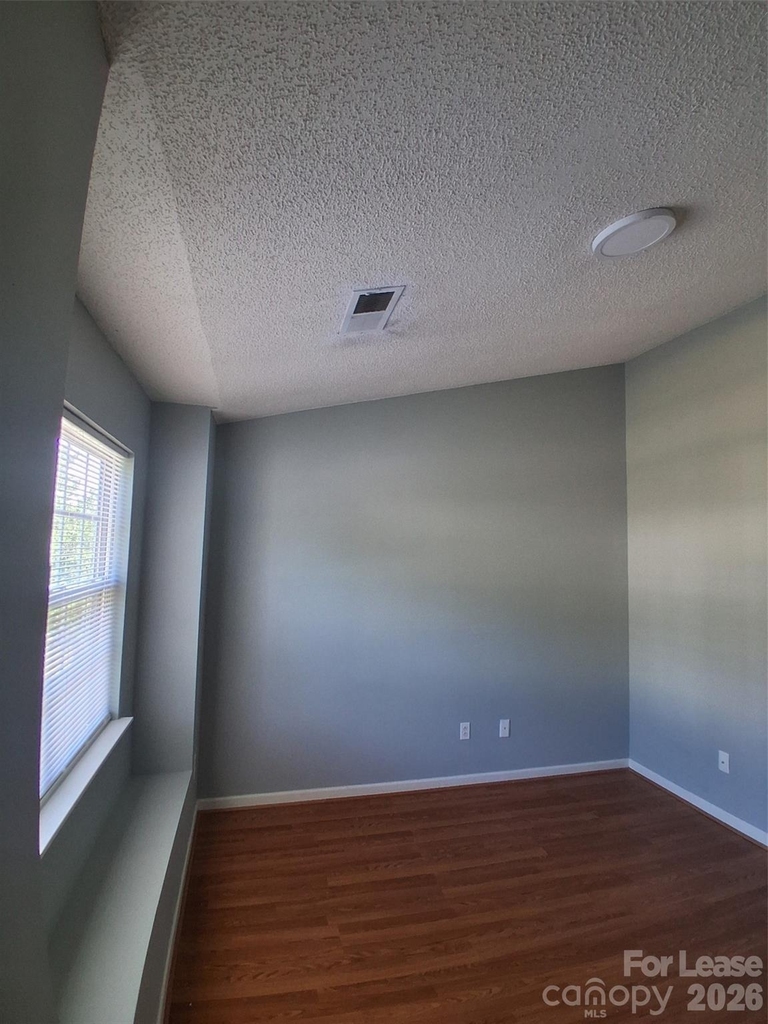1786 Forest Side Lane - Photo 14
