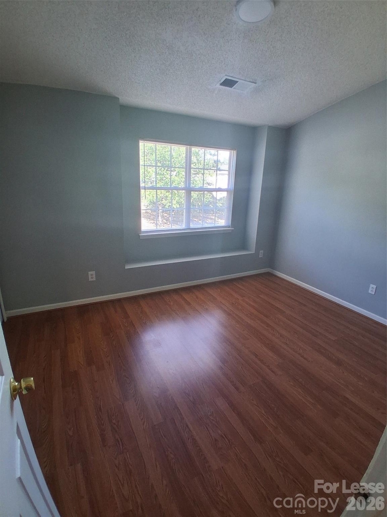 1786 Forest Side Lane - Photo 15