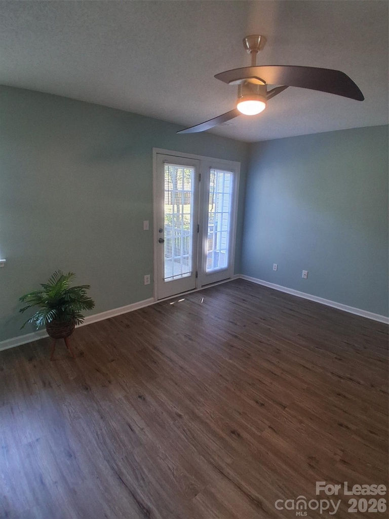1786 Forest Side Lane - Photo 6