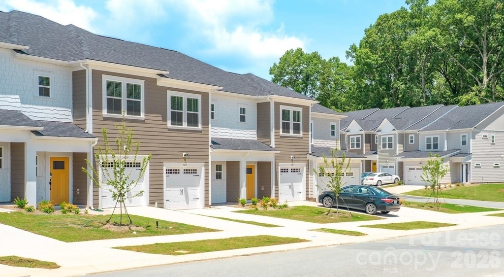9100 Bluedale Road - Photo 2