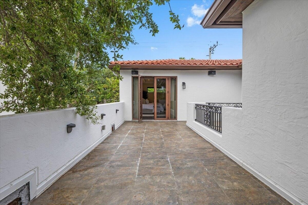 1312 Se 2nd Court - Photo 41