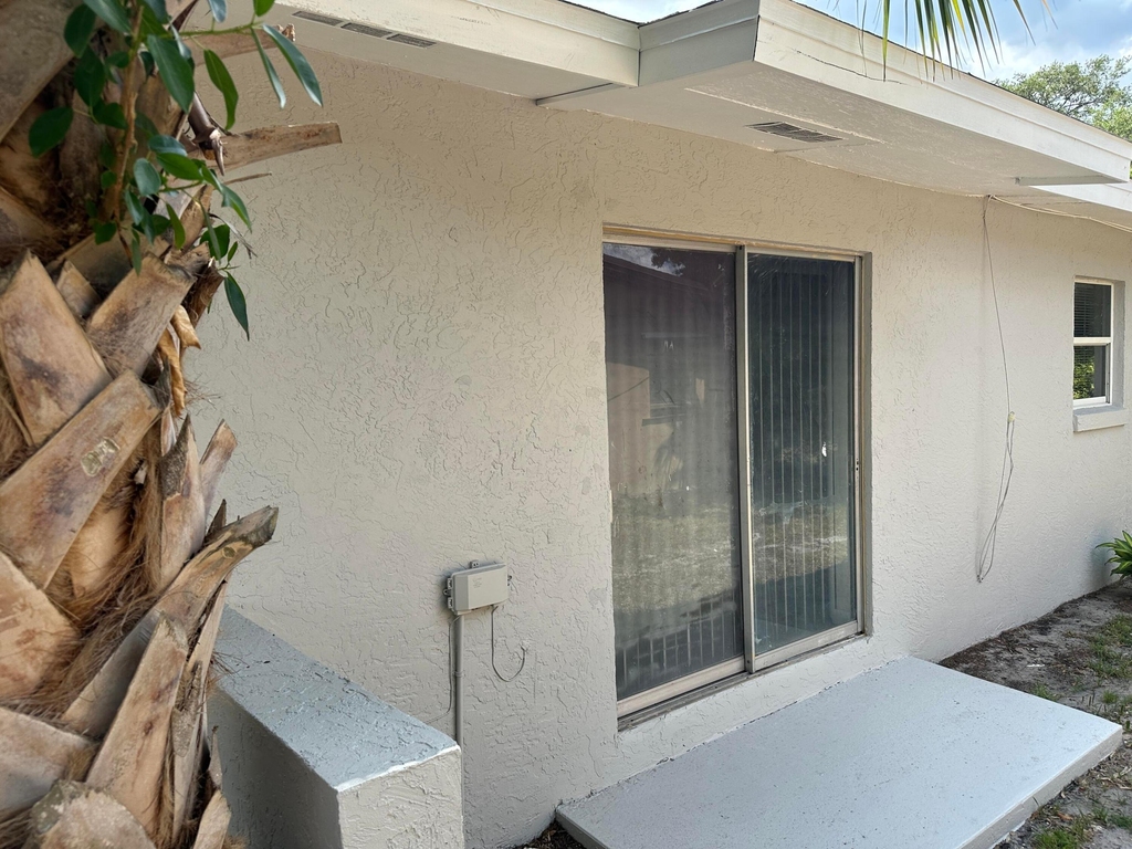 115 Maple Avenue - Photo 4