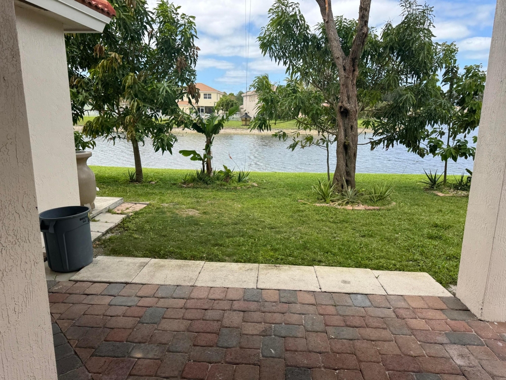 6457 Adriatic Way - Photo 24