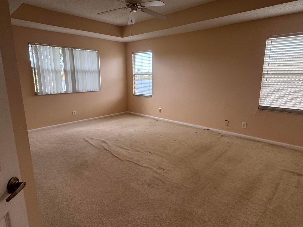 6457 Adriatic Way - Photo 15