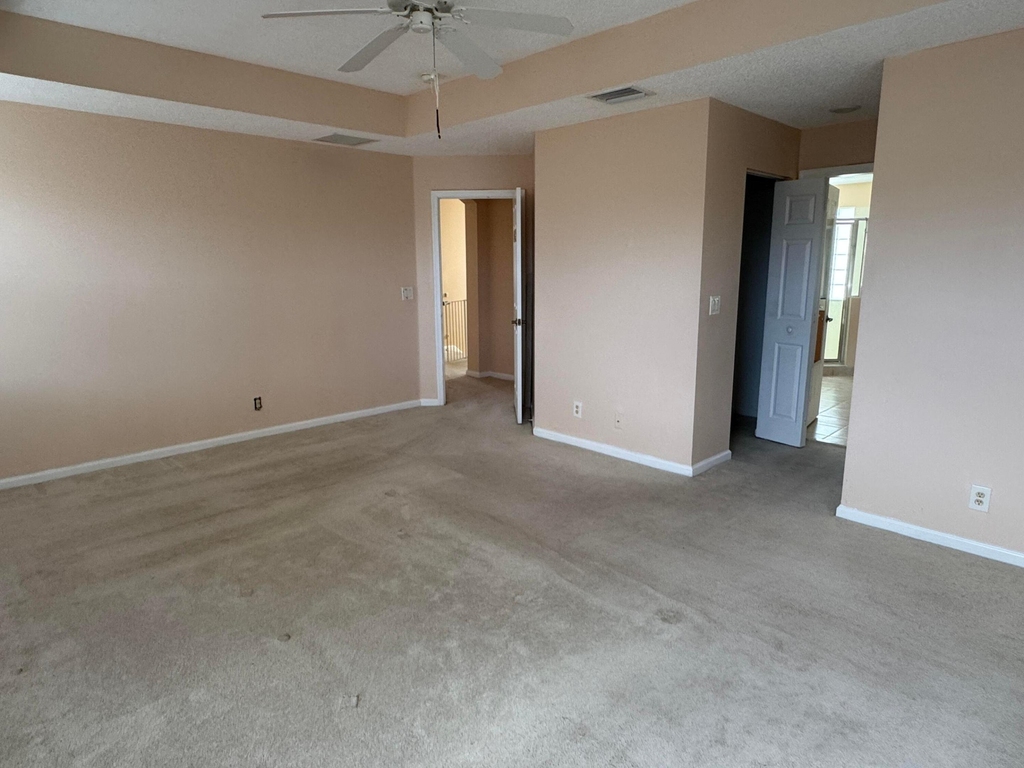 6457 Adriatic Way - Photo 16
