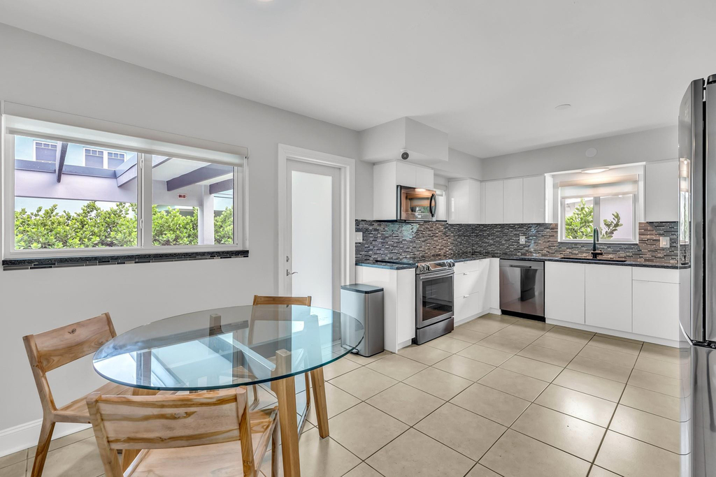 2812 Ne 27th Street - Photo 10