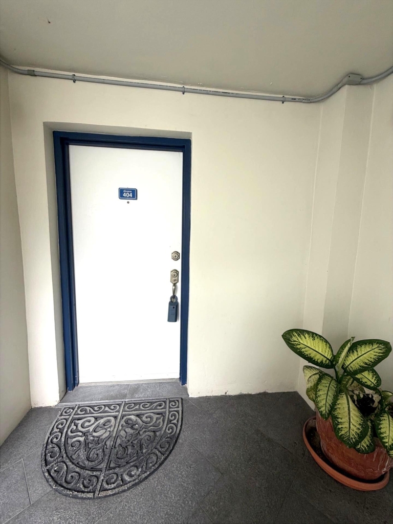 21085 Ne 34th Avenue - Photo 1