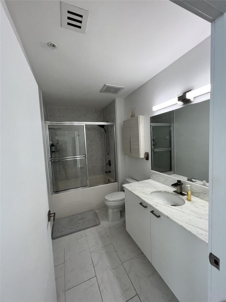 133 Ne 2nd Avenue - Photo 16