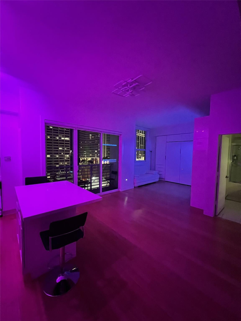 133 Ne 2nd Avenue - Photo 9