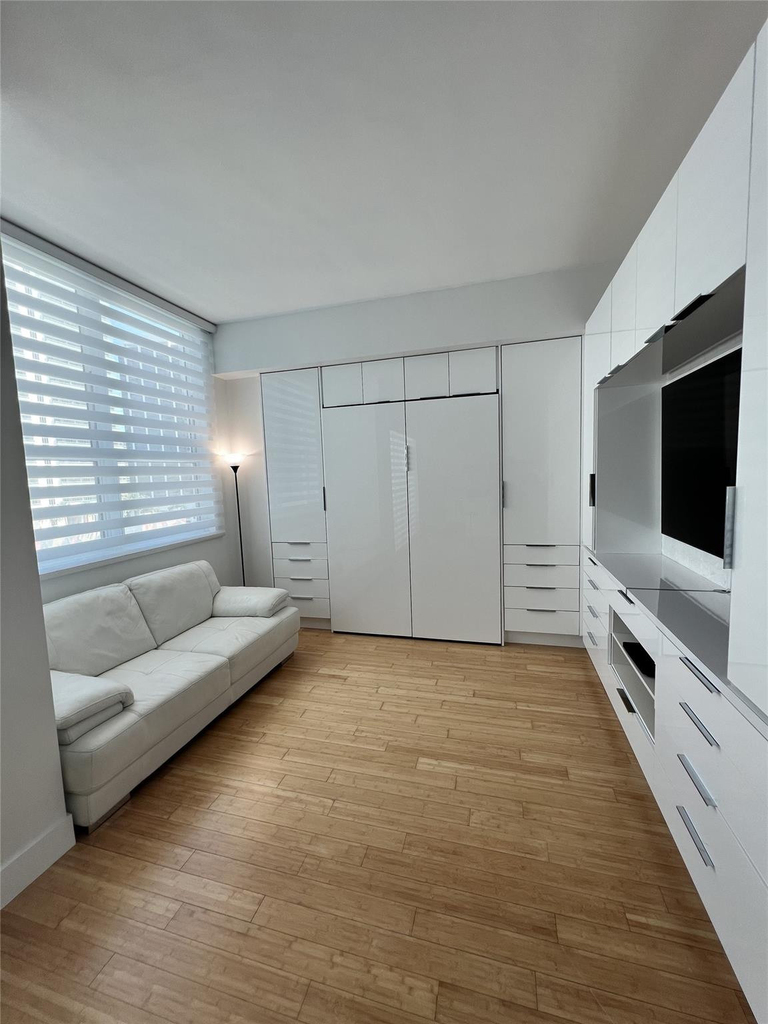 133 Ne 2nd Avenue - Photo 11