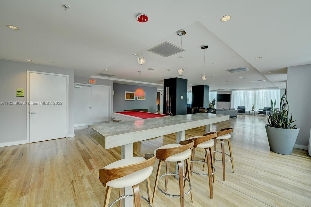133 Ne 2nd Avenue - Photo 45