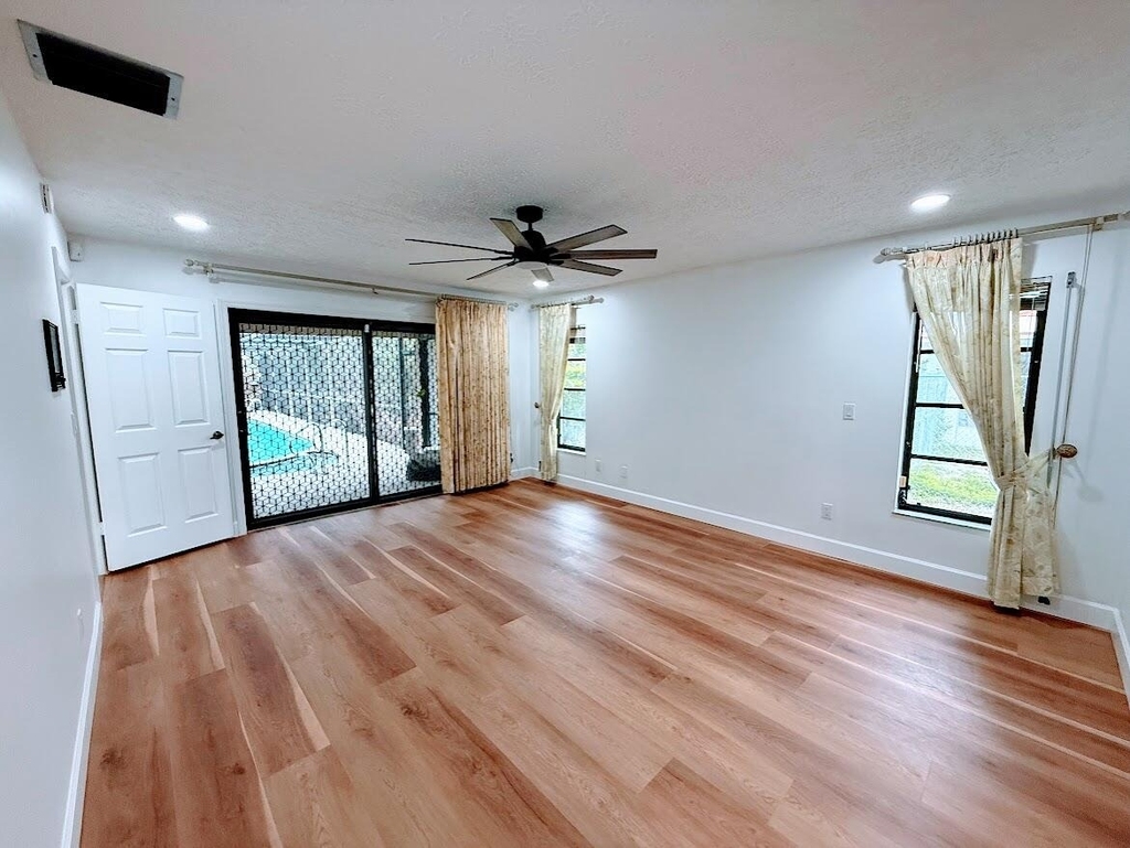465 Se Naranja Avenue - Photo 49
