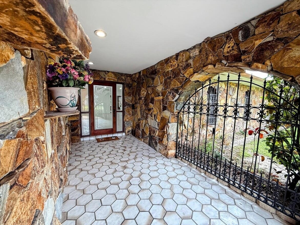 465 Se Naranja Avenue - Photo 9