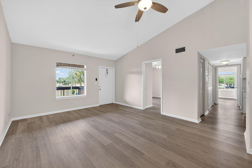 6327 Chasewood Drive - Photo 5