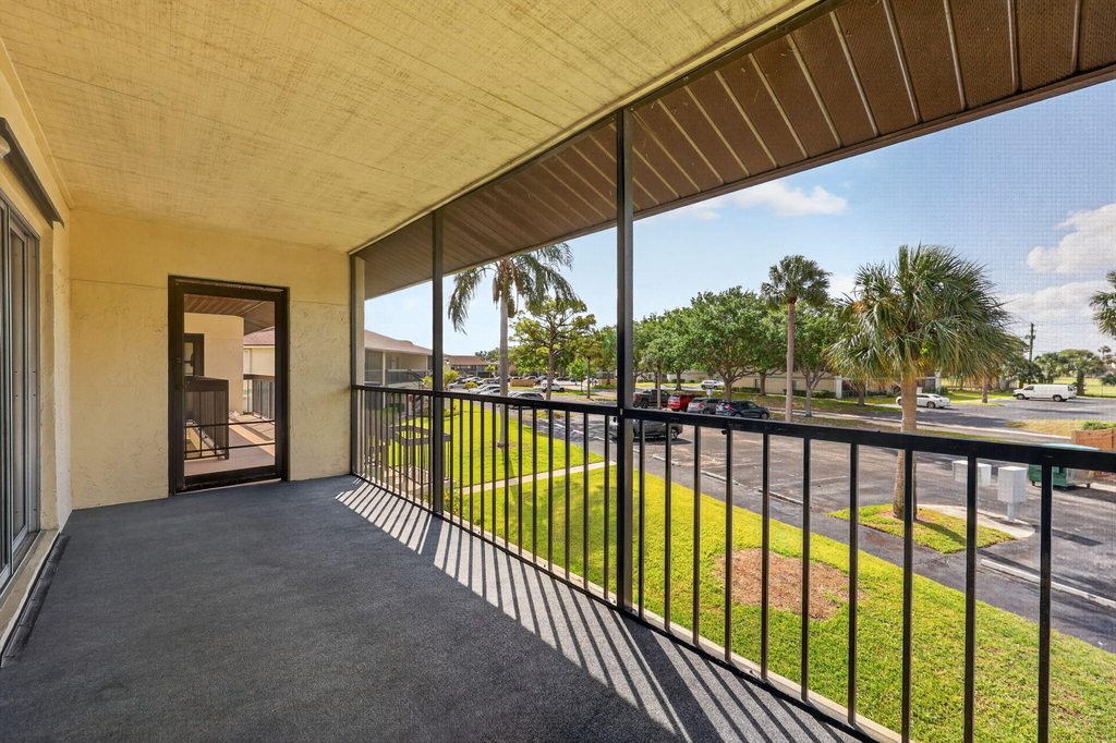 6327 Chasewood Drive - Photo 15