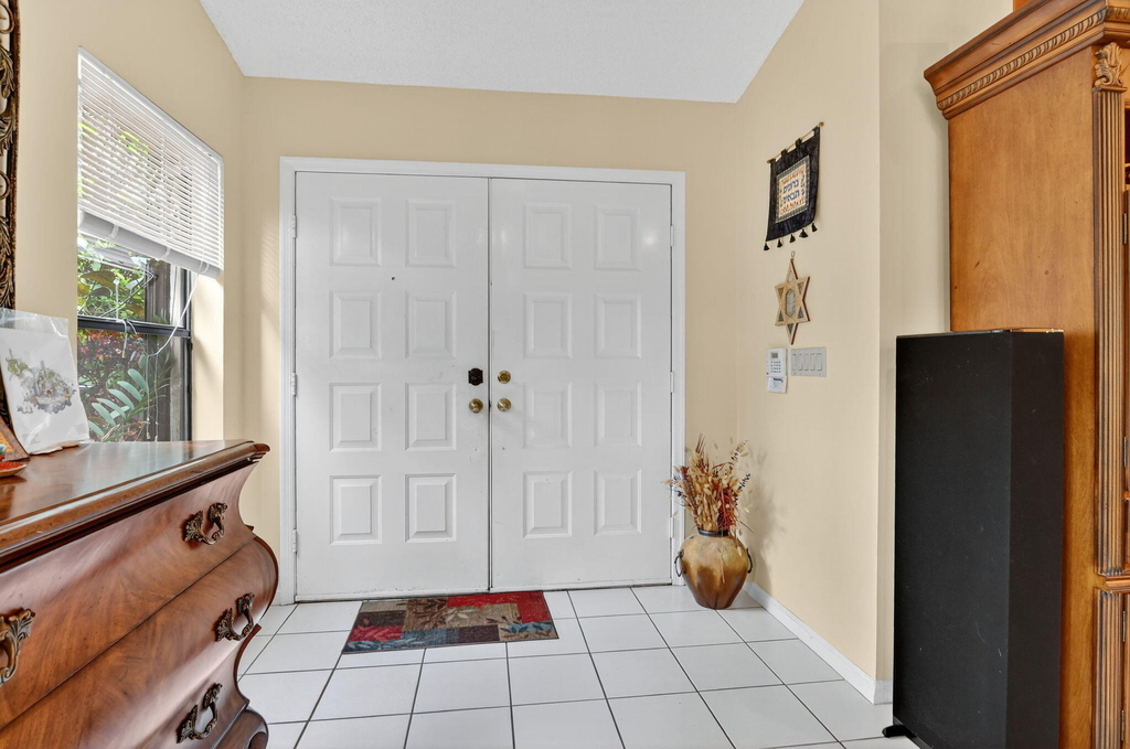20803 Cabrillo Way - Photo 4