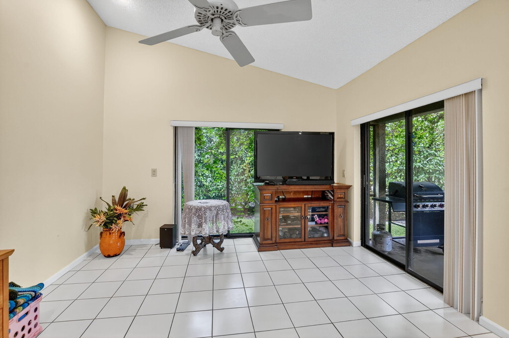 20803 Cabrillo Way - Photo 16