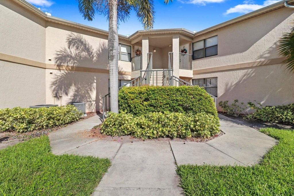 2625 Heathcote Drive - Photo 4
