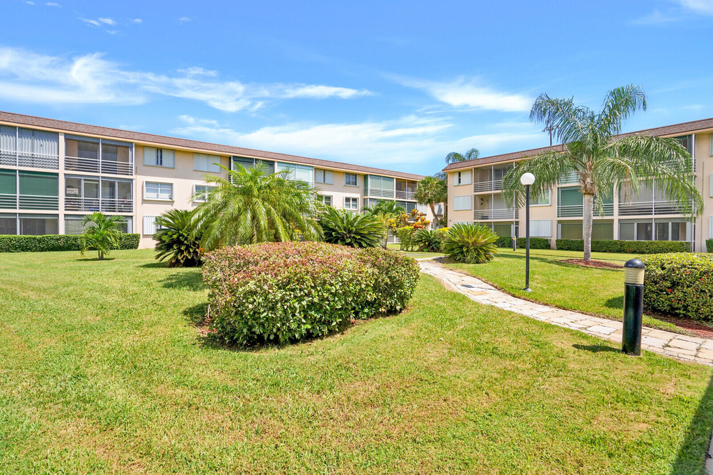 4500 N Federal Highway - Photo 16